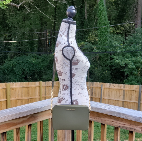 ⚠️LAST 1⚠️ Michael Kors Jet Set LG EW Crossbody - Picture 7 of 7